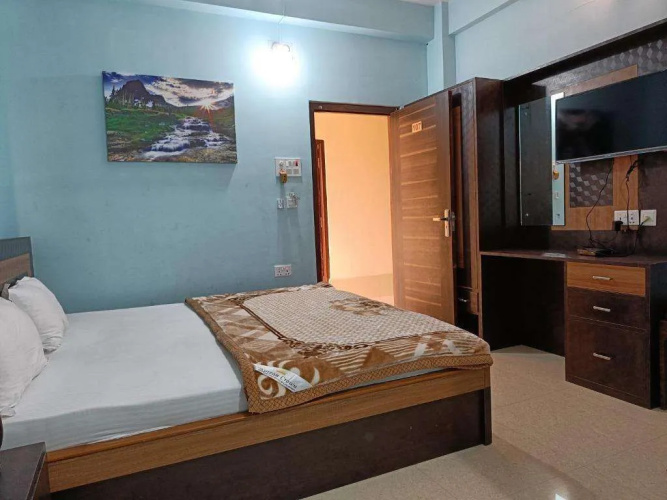 Hotel Vrindavan Palace