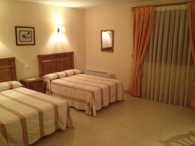 Standard Twin room