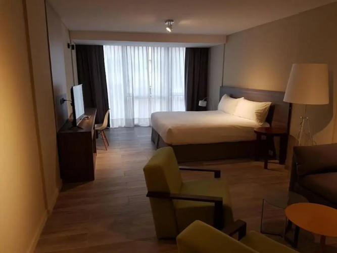 Olmos Suites