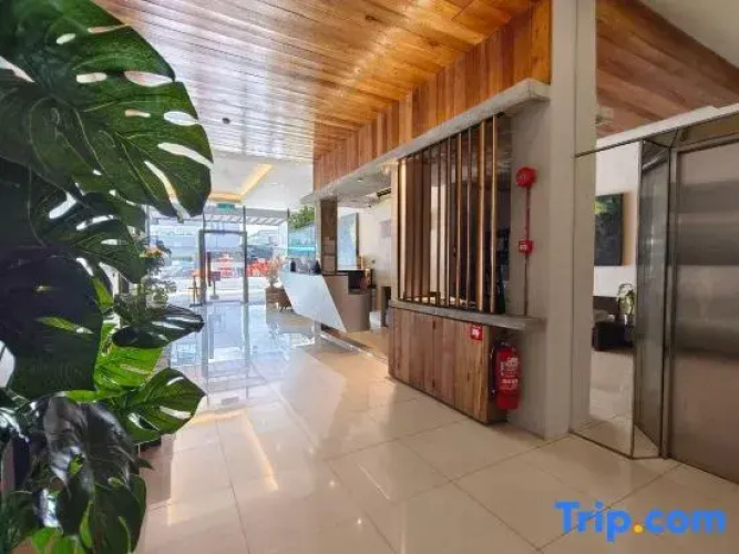 Riverbank Hotel by MRVJ BUSINESS