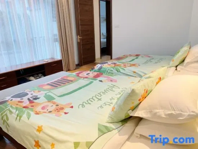 4 Bedrooms Villa