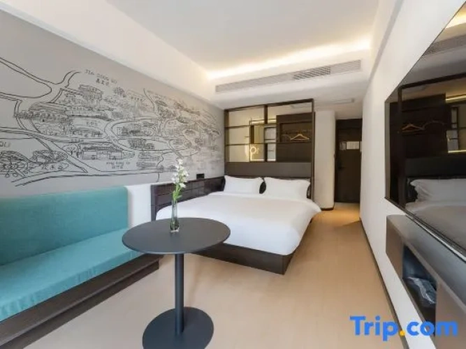 Deluxe Double room with balcony and with view
