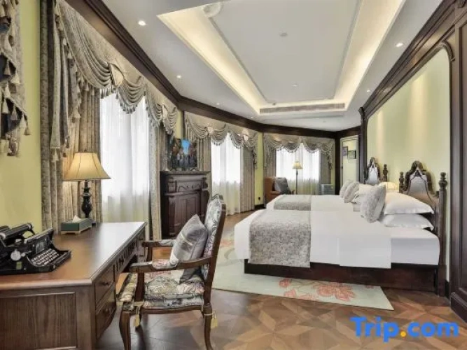 Standard Family room