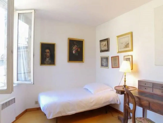3 Bedrooms Apartment