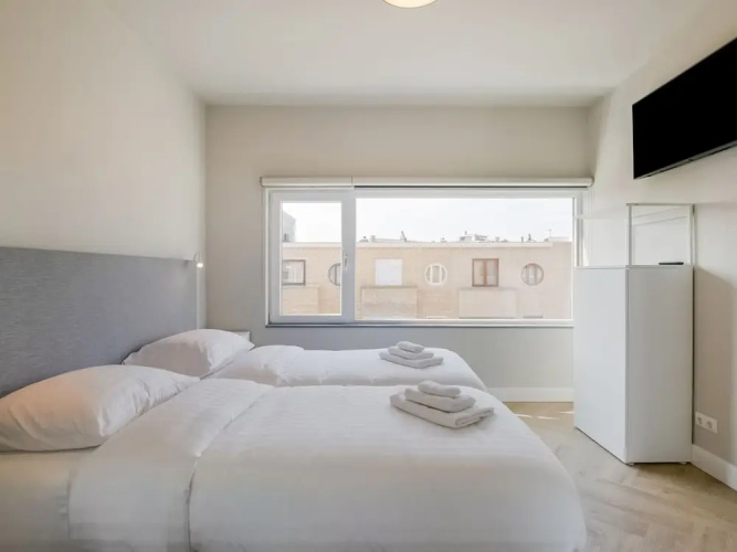 Flat With sea View and Parking