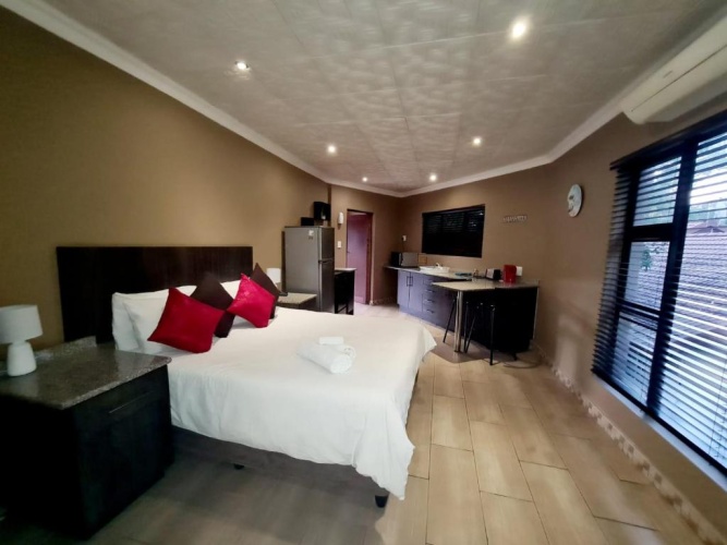 Deluxe Family room