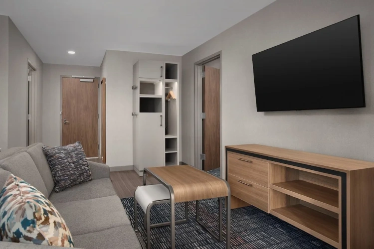 Double Suite
