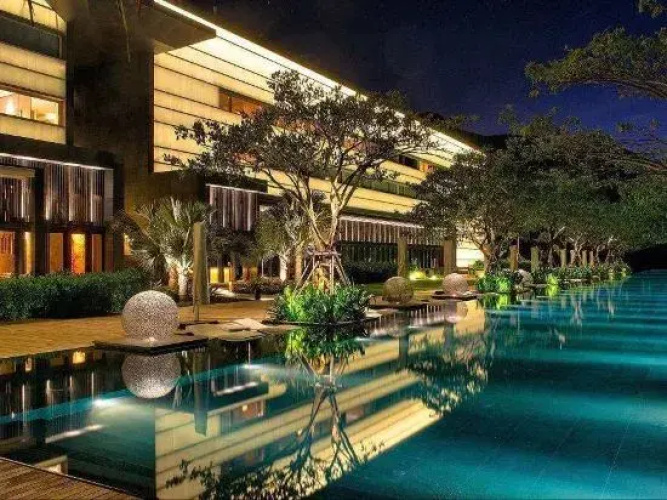Jinnian Pool Holiday Villa