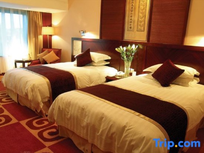 Deluxe Twin room with garden view