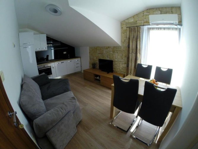 1 Bedroom Apartment with balcony