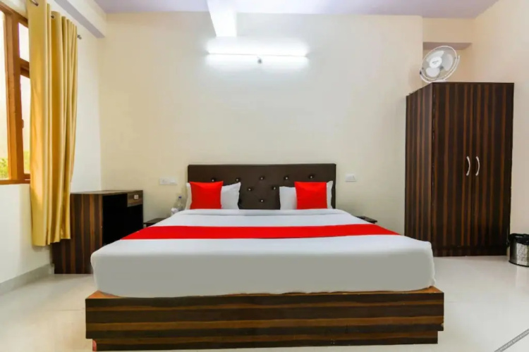 Goroomgo Asha Residency Shimla