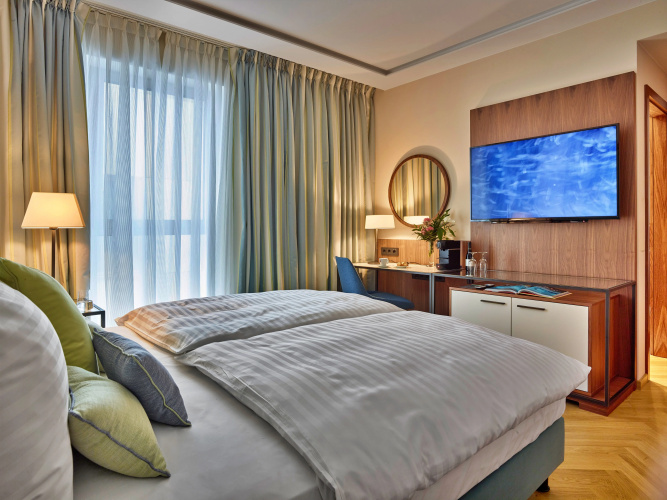 EST Grand Hotel Savoy