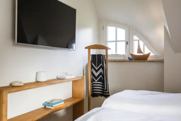 Reetdachhaus am Bodden mit Sauna