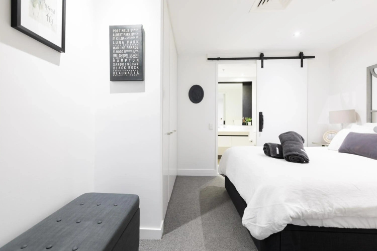 The Port Melbourne Experience
