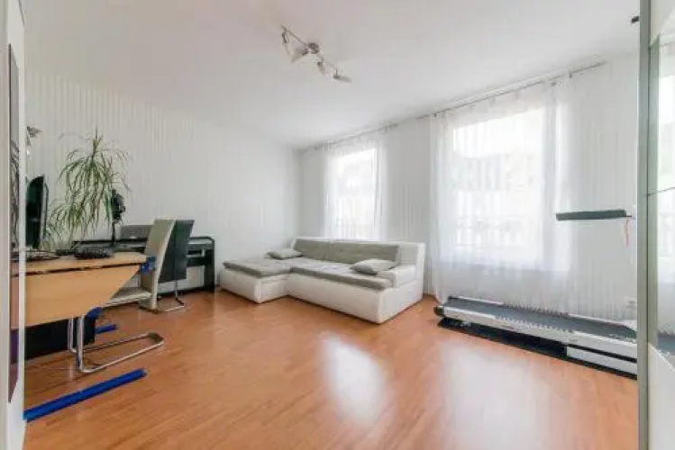 4 Private Single Rooms (5652)