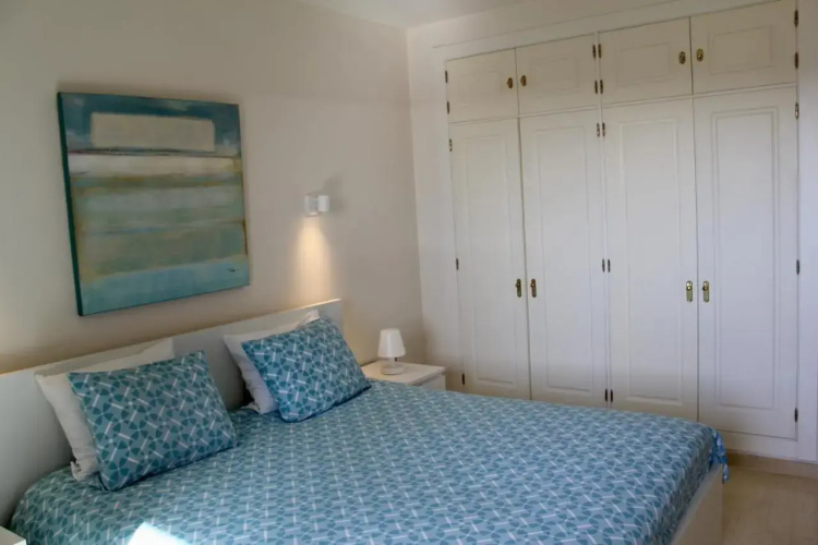2303-Huge 2 bedrooms apt with sea view