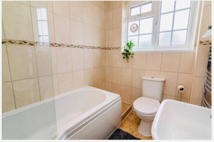 2 Bedrooms Cottage