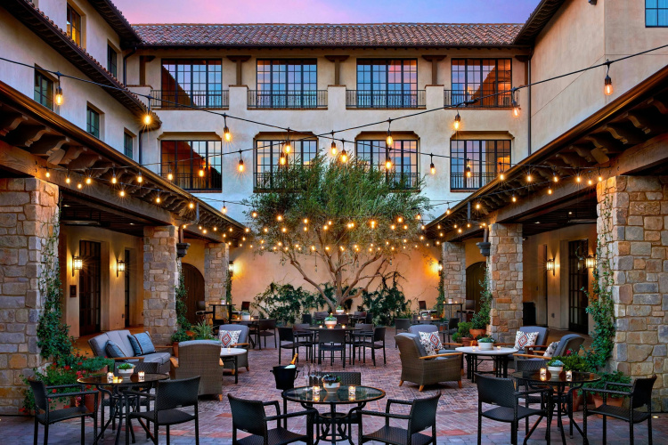 Inn At The Mission San Juan Capistrano, Autograph photo 21