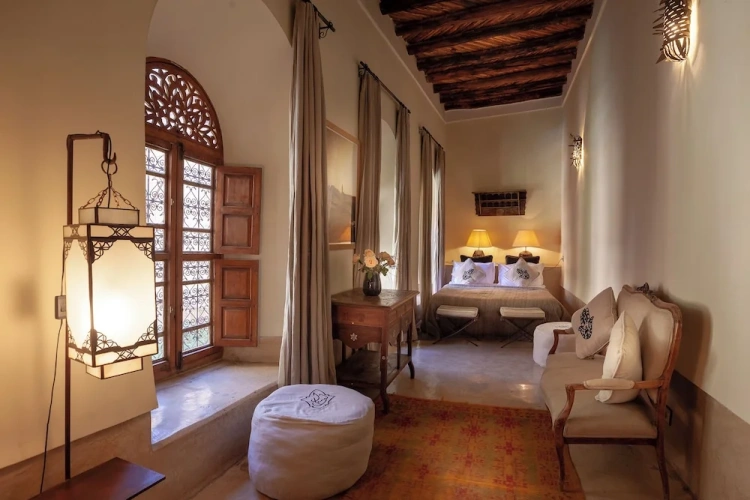 Royal Double room with courtyard view