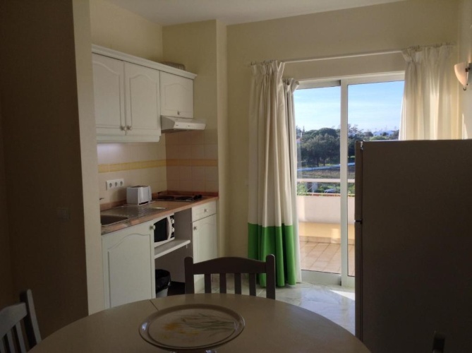 3 Bedrooms Apartment