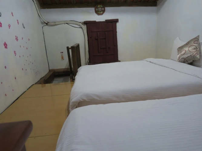 Shuitou Inn I