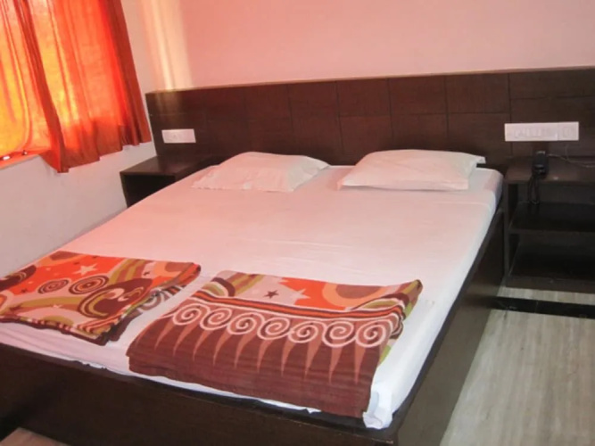 Hotel Arya Palace