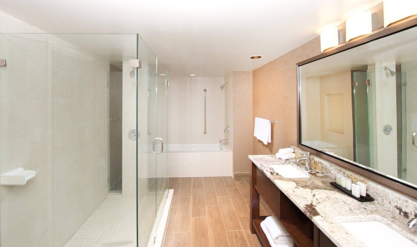 Embassy Suites by Hilton Cincinnati Northeast Blue Ash photo 11