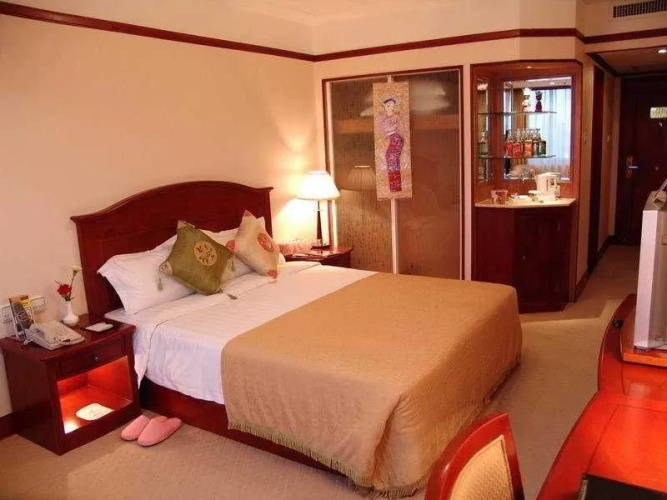 Huanghai Hotel