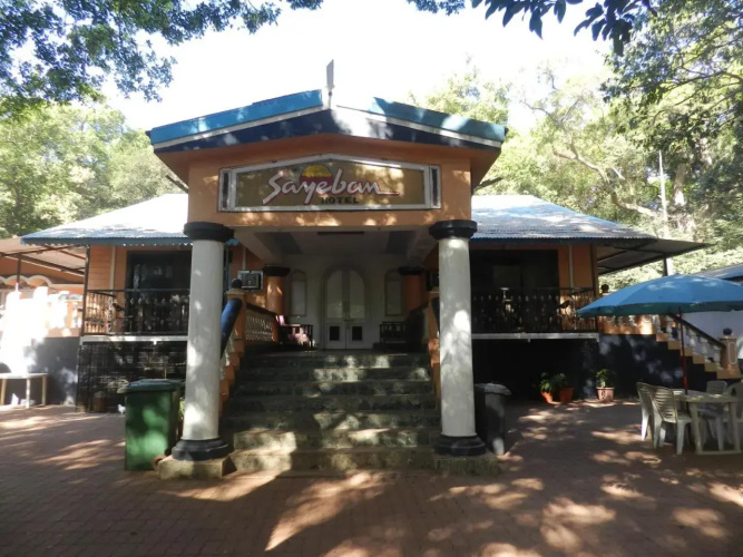 Royal Hotel
