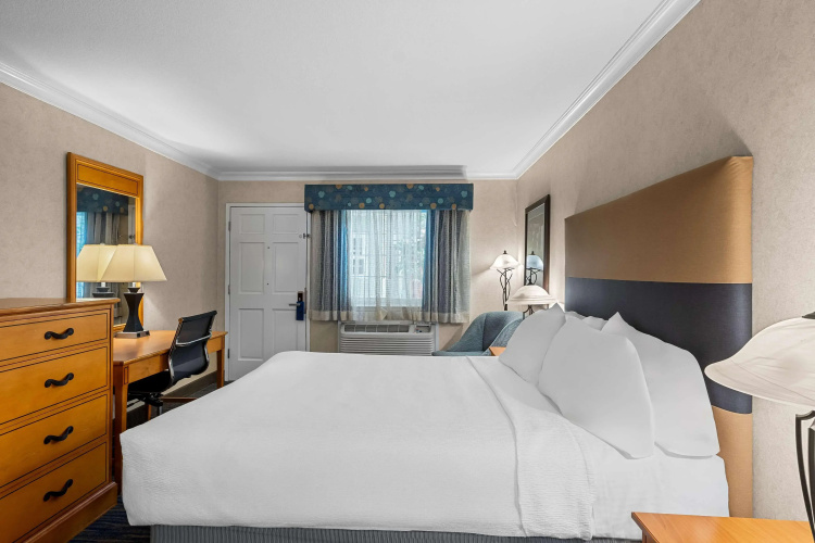 Best Western University Lodge