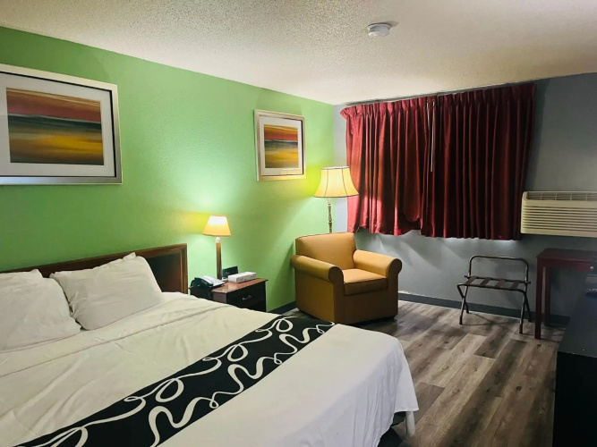 Rodeway Inn Whitehall