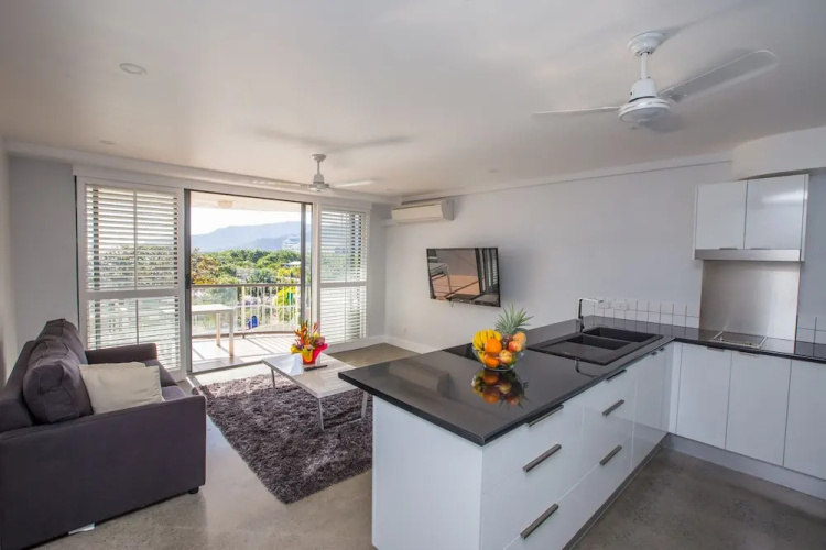 301 Royal Harbour