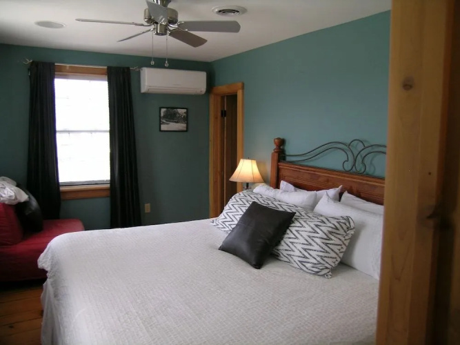 Emilyville Inn