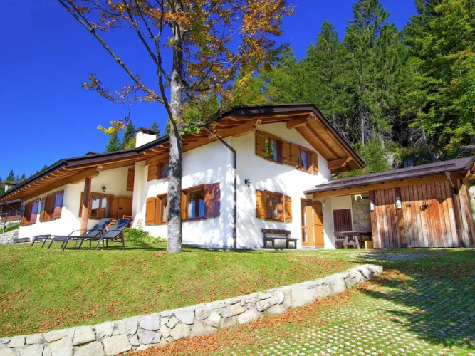 Belvilla by OYO Chalet Mughetto