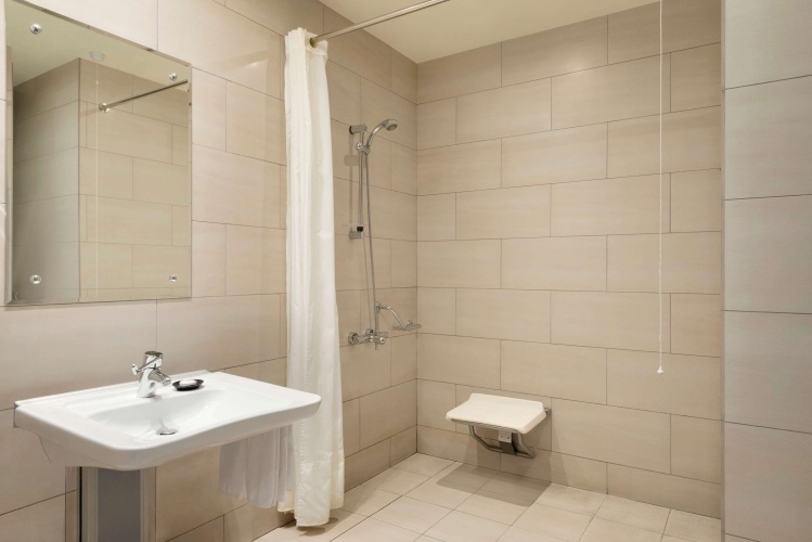 Ramada Abu Dhabi Downtown Hotel [Ex-Cristal Salam] photo 9