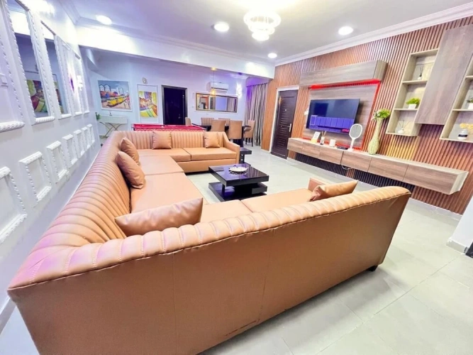 Grand Apartment