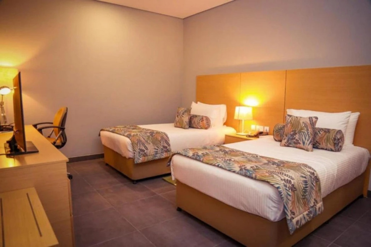 Top Ayla Ibri Hotel And Mall