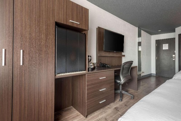 2 Bedrooms Standard Quadruple room