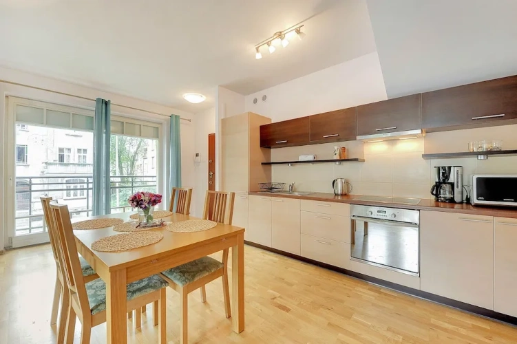 1 Bedroom Apartment with balcony and beachfront