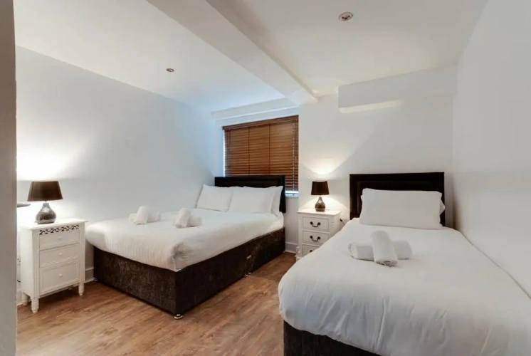 2 Bedrooms Apartment