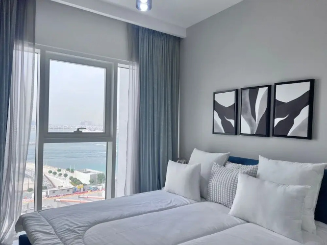 2 Bedroom Flat Beachfront Palm Jumeirah