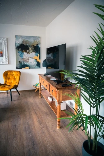 3 Bedrooms Apartment