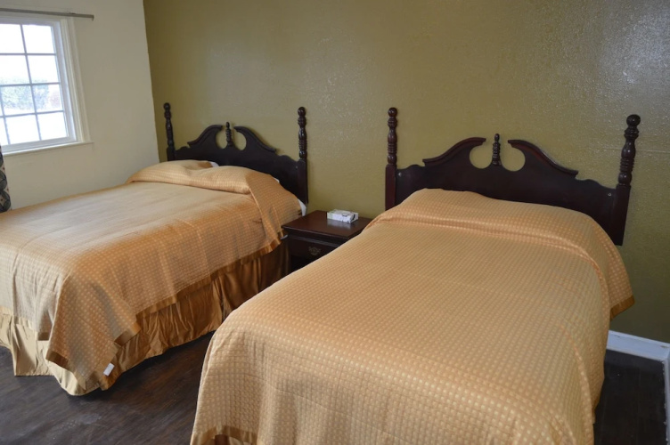 Regency Inn