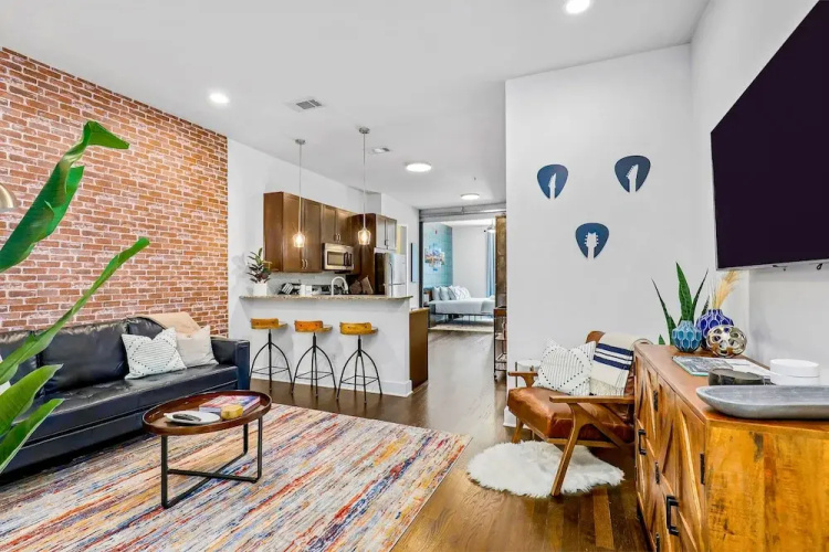 Lofts On 30Th Ave