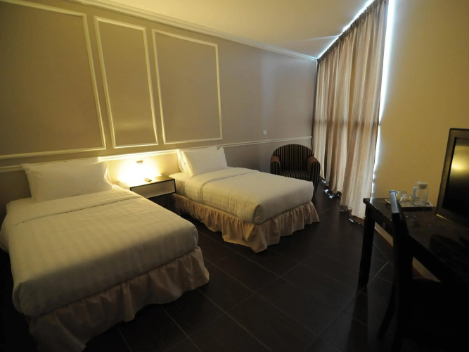 Luscious Hotel