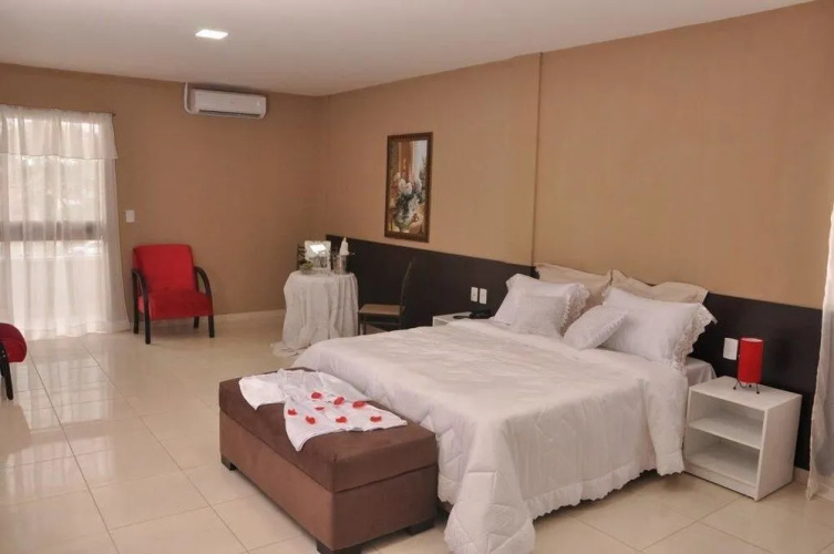 Lacazzona Hotel