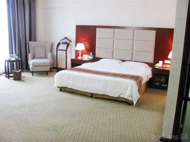 Gongcheng Qianjun International Hotel