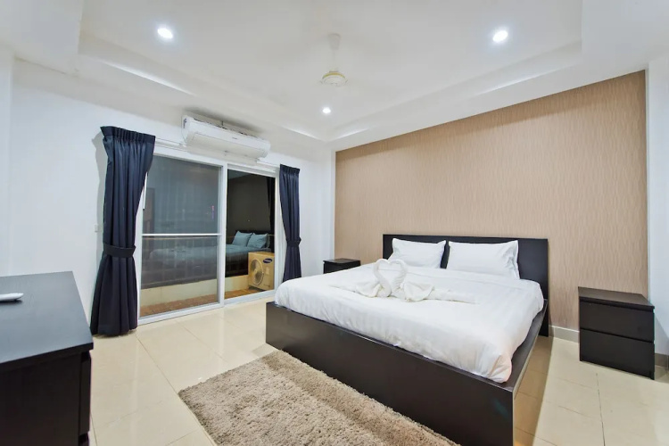 Premium Jacuzzi Townhome
