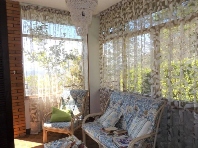 4 Bedrooms Villa with balcony