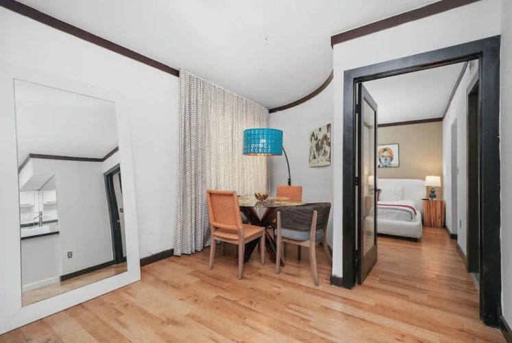 1 Bedroom Deluxe Double Suite